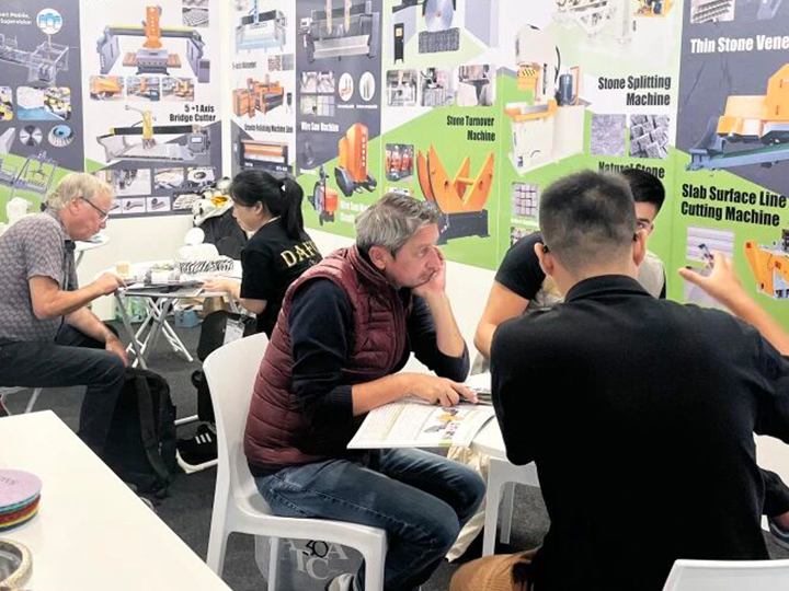 智領(lǐng)未來 | 達(dá)鋒機(jī)械2025意大利維羅納國際石材展圓滿收官